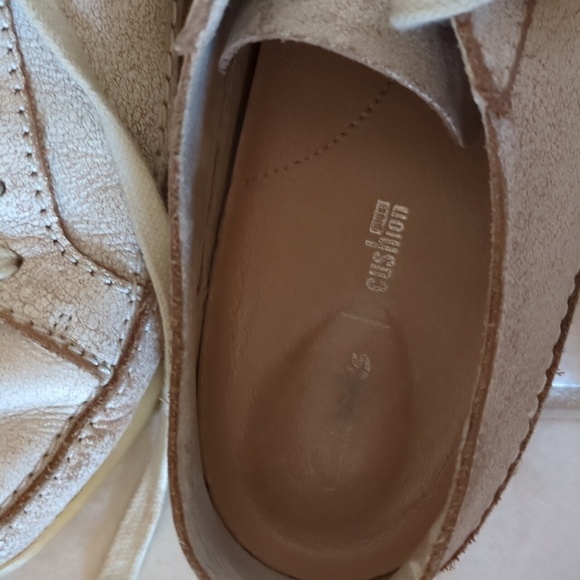 Clark's Plus Cushion Leather Women's Off White-blush Distressed Casual Trainers - Picture 5 of 5